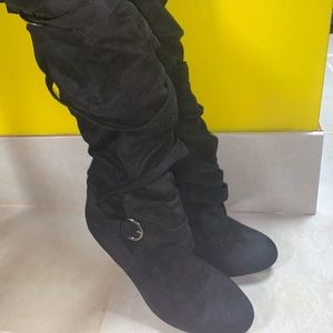 Black boot heels size 7